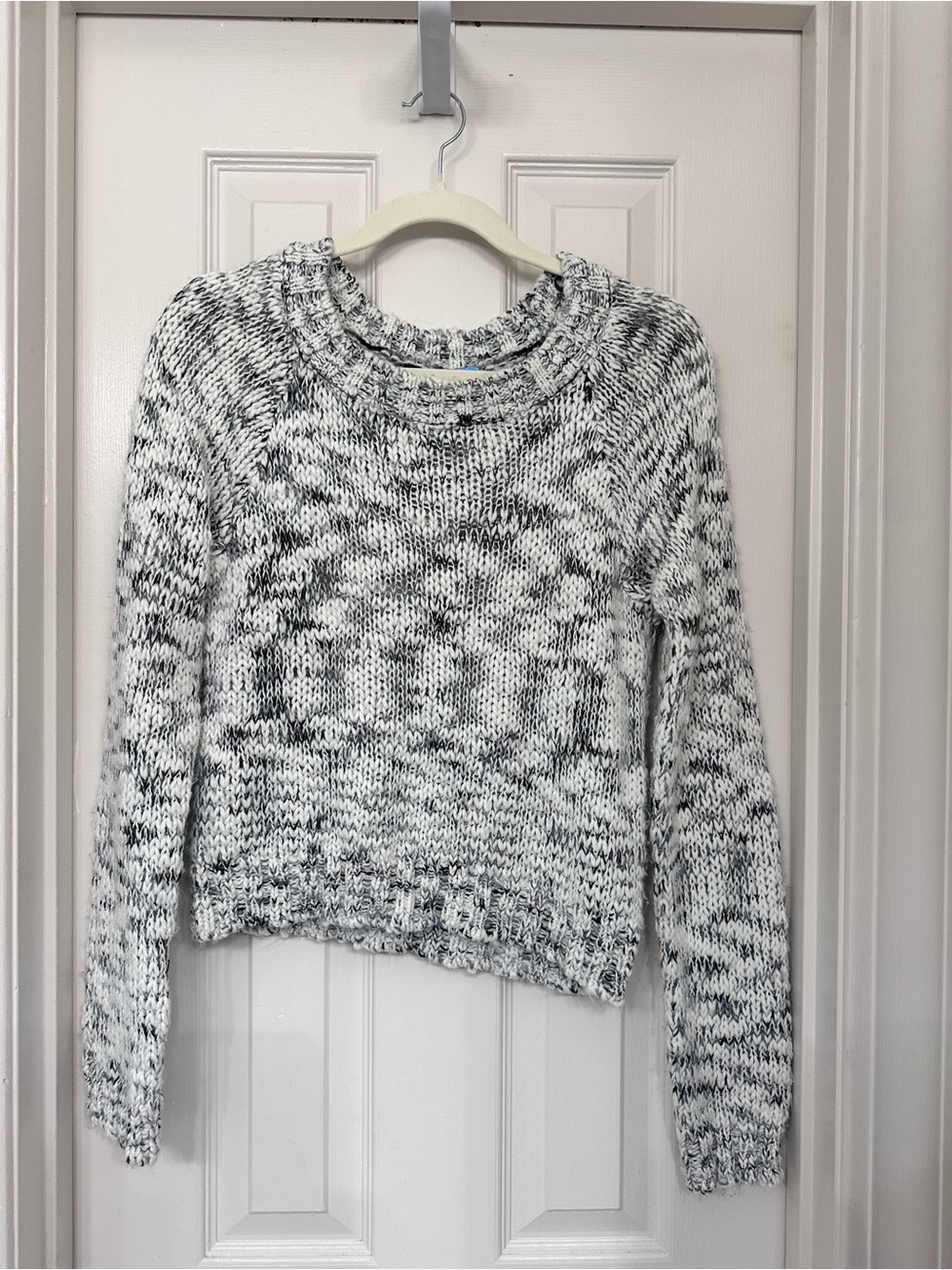 Forever 21 Black and White Marled Crewneck Sweater